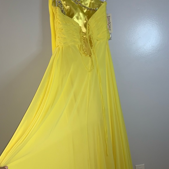 COPY - Tony bowls Prom Dress ,size 10 , yellow color size 10 - Picture 8 of 16